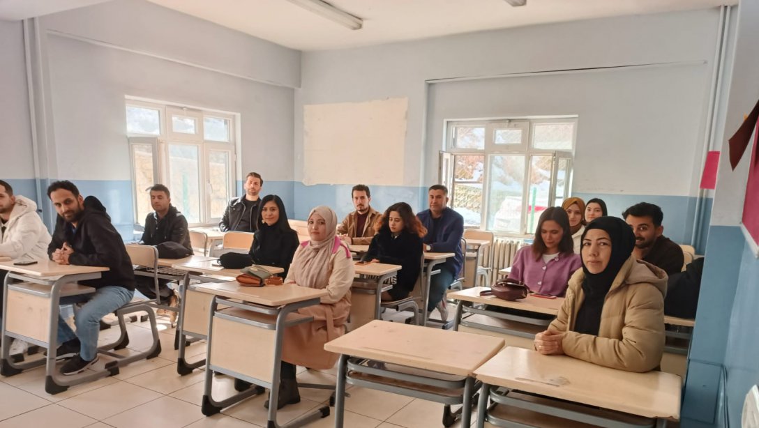 Uludere İlçe Milli Eğitim Müdürlüğü koordinasyonunda  2022-2023 Eğitim-Öğretim Yılı 2. Dönem  İlçe Zümre Toplantısı  yapıldı